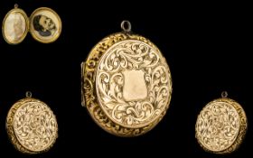 Antique Period - Ornate Engraved 9ct Gold Circular Hinged Locket Pendant,