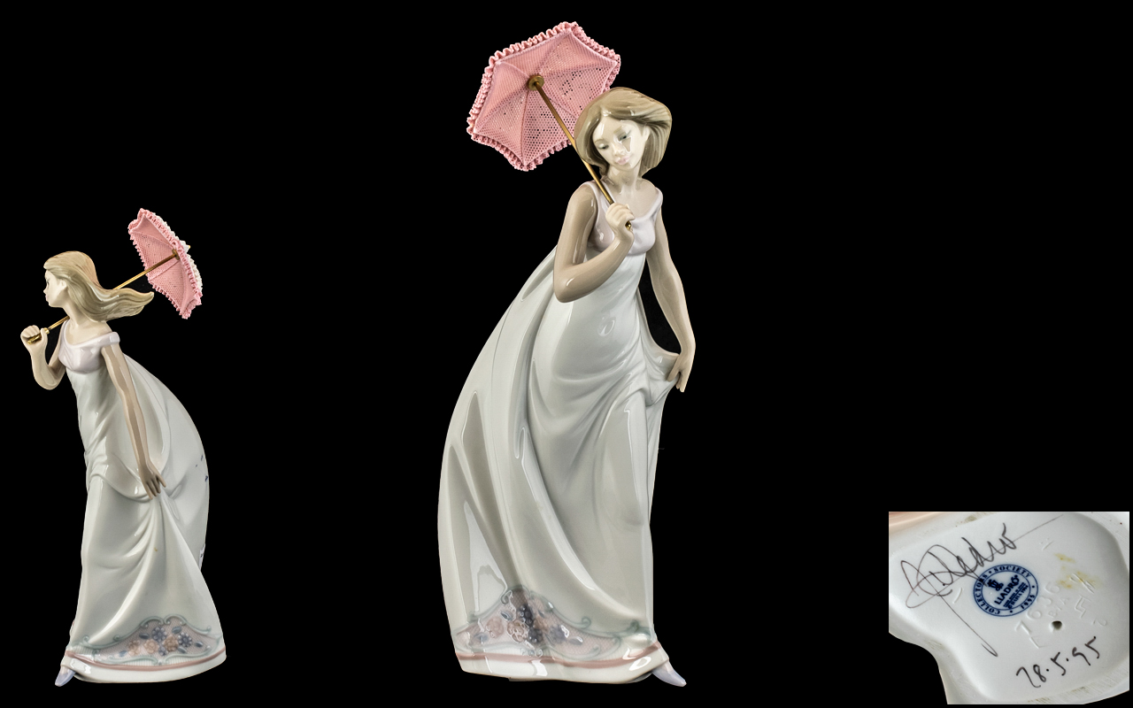 Lladro Collectors Society Members Only - 1995 Signed and Dated Hand Painted Porcelain Figure '