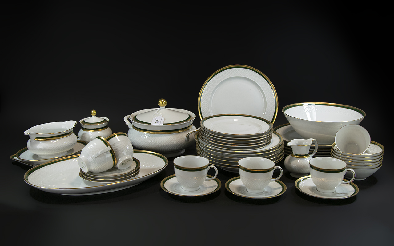 West German 'Seltmann' Fine Quality Porcelain Dinner Service and Tea Set,