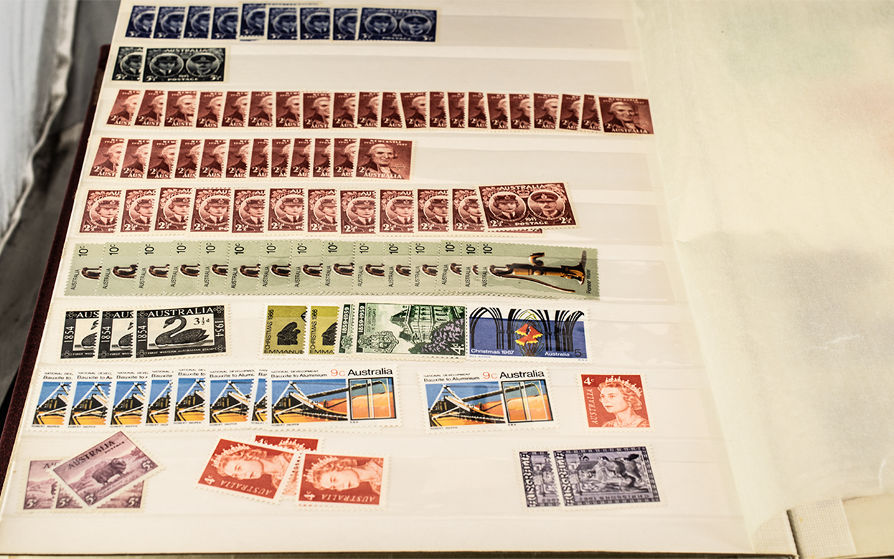 Red 16 Page A4 Stock book of Stamps from Australia and Canada. Many Mint. Lots of Duplication for - Image 4 of 5