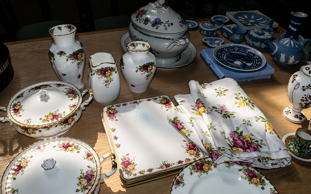 Large Quantity of Royal Albert - Country Rose Ceramics. - Image 2 of 4