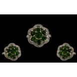 9ct Gold - Attractive Diamond and Green