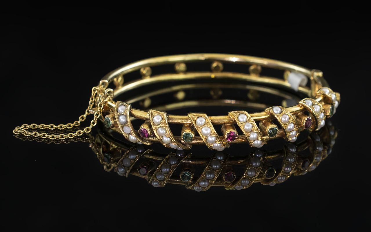 Antique Period - Superb Hand Crafted 18ct Gold Stone Set Hinged Bangle with Safety Chain, Set with