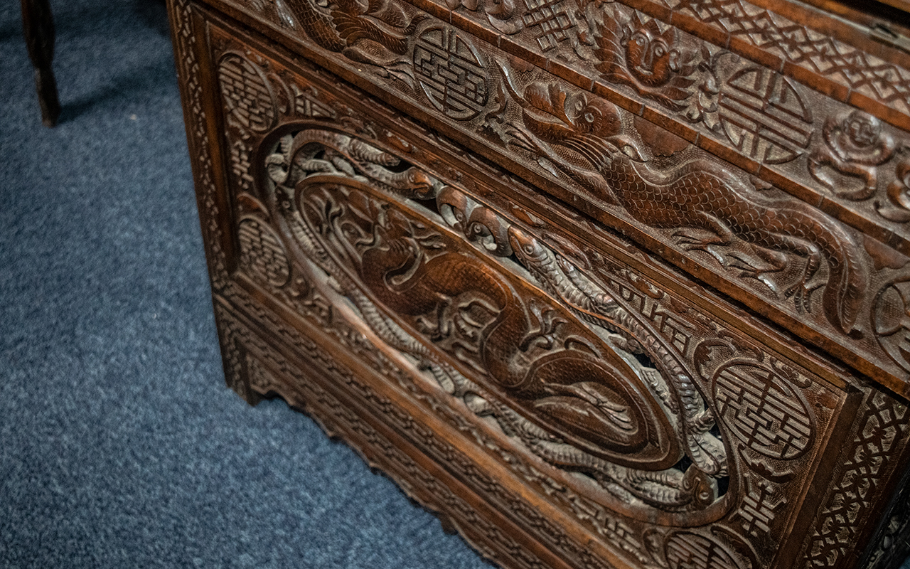 Antique Chinese Desk, a 19th century Chi - Image 5 of 5