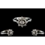 18ct White Gold - Attractive Diamond Set Cluster Ring - Flower head Setting.