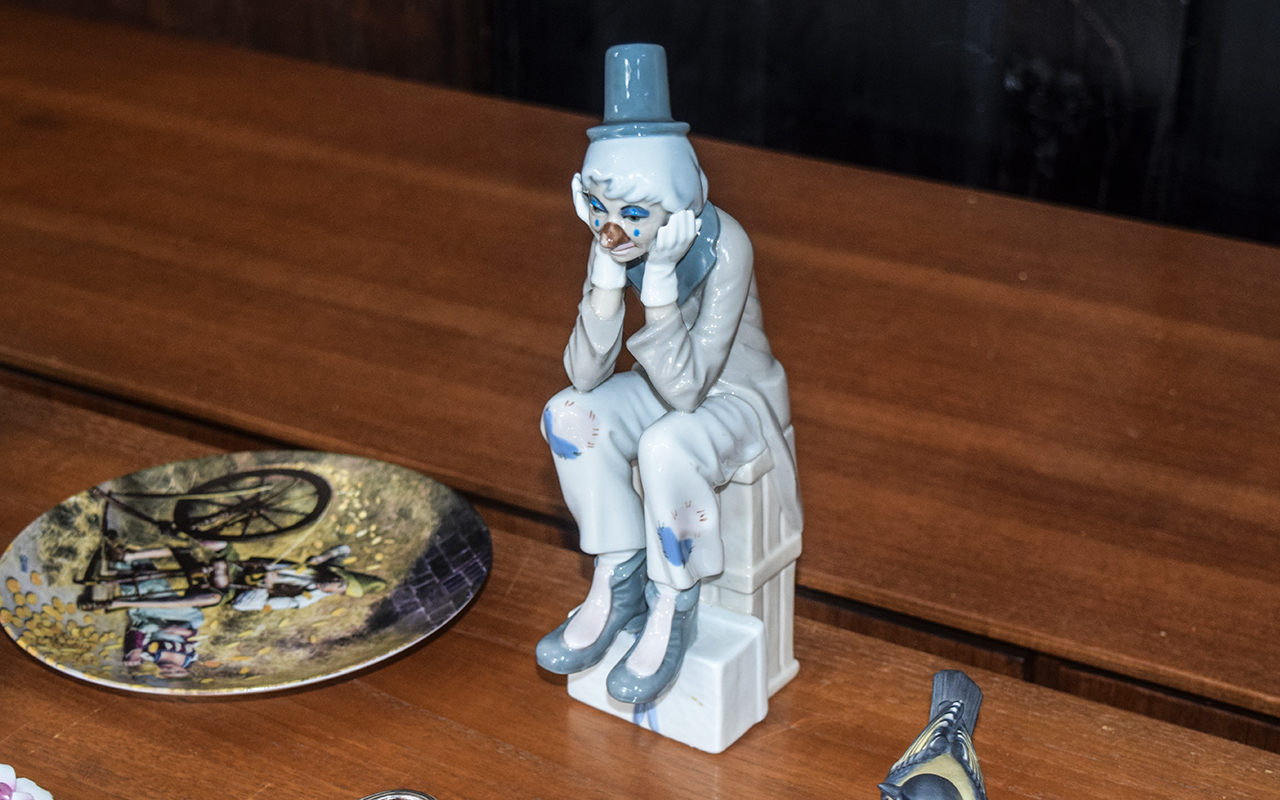 A Collection of Ceramics comprising of, sitting down clown, - Image 4 of 4