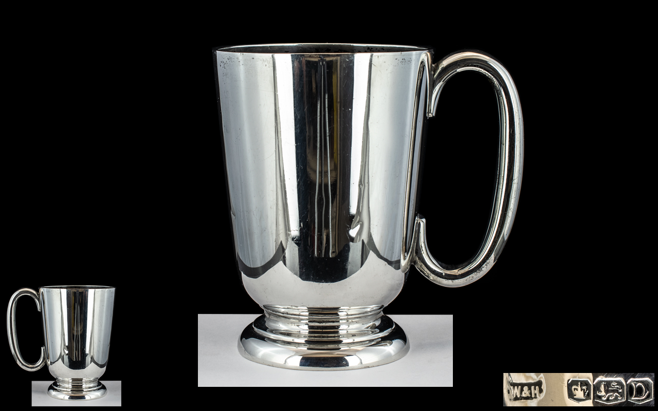 Walker and Hall Superb Quality Sterling Silver Tankard of Plain Form,