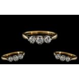 18ct Gold - Attractive 3 Stone Diamond S