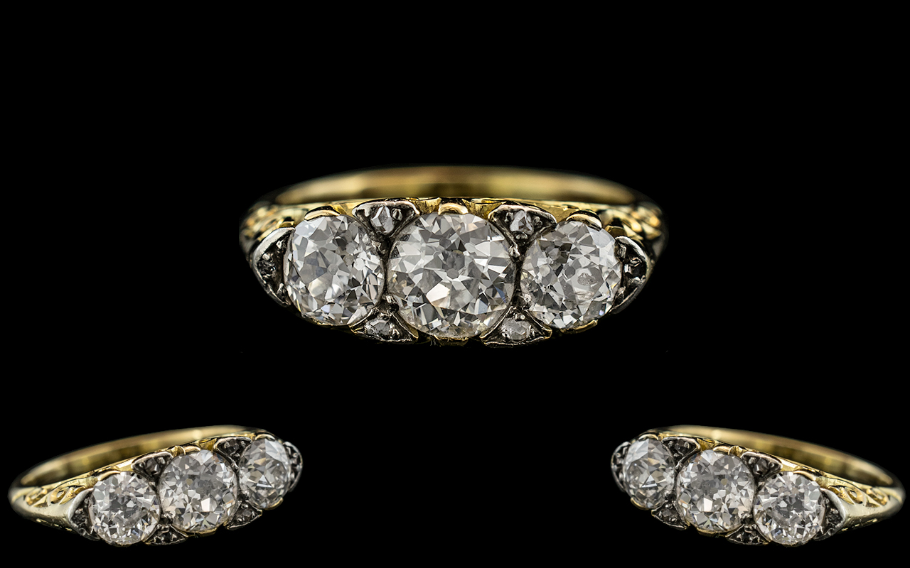Antique Period - Stunning 18ct Gold Gallery Set 3 Stone Diamond Ring. - Bild 2 aus 3