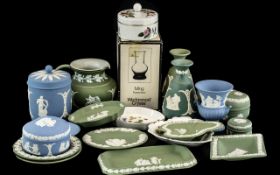 Collection of Wedgwood Items, comprising Blue Jasper trinket box, small vase, small dish and jar,