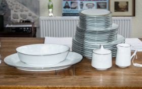 Noritake 'Ravel' Part Dinner Service, co