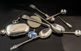 Small Mixed Lot to include silver mustard and salt spoons, commemorative Crown,