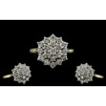 Ladies 18ct Gold - Attractive Diamond Set Cluster Ring. Fully Hallmarked for 750 - 18ct.