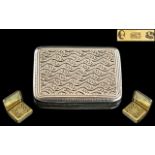 George III - Excellent Quality Sterling Silver Vinaigrette with Gilt Interior and Excellent Floral