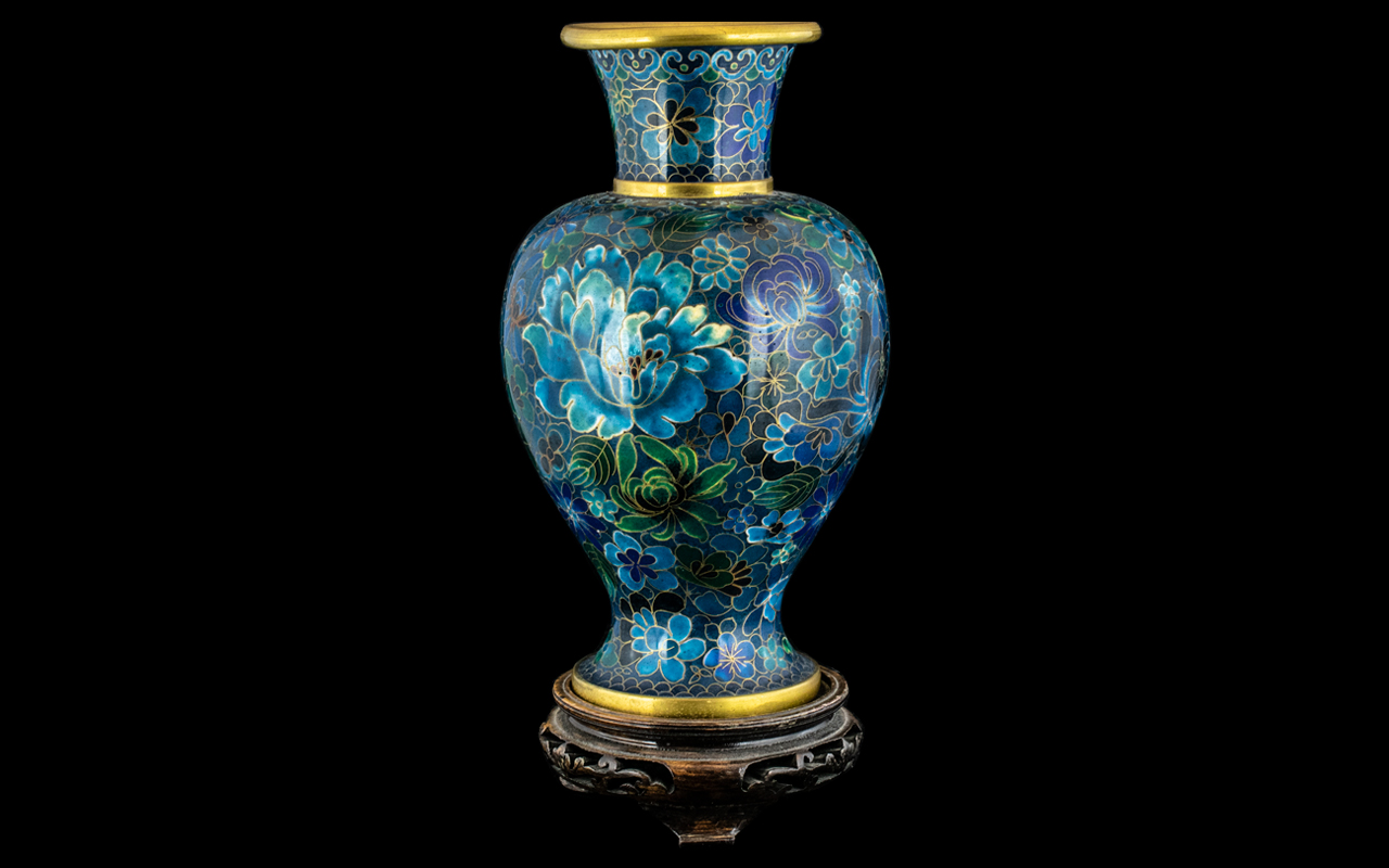 Japanese Cloisonne Vase of fine quality,