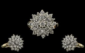 Ladies - 18ct Gold Attractive Diamond Set Cluster Ring - Flower head Design.