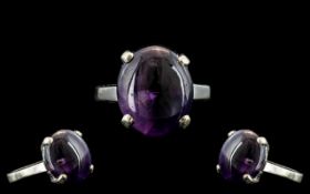 A Vintage 9ct White Gold - Attractive Single Stone Amethyst Set Ring.