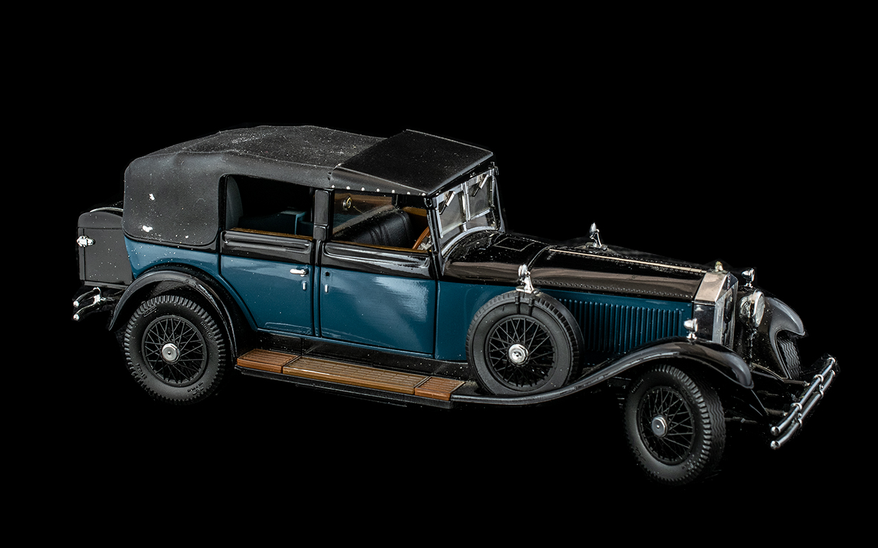 Model of 1929 Rolls-Royce Phantom 1 Cabriolet De Ville by Franklin Mint, with full instructions.