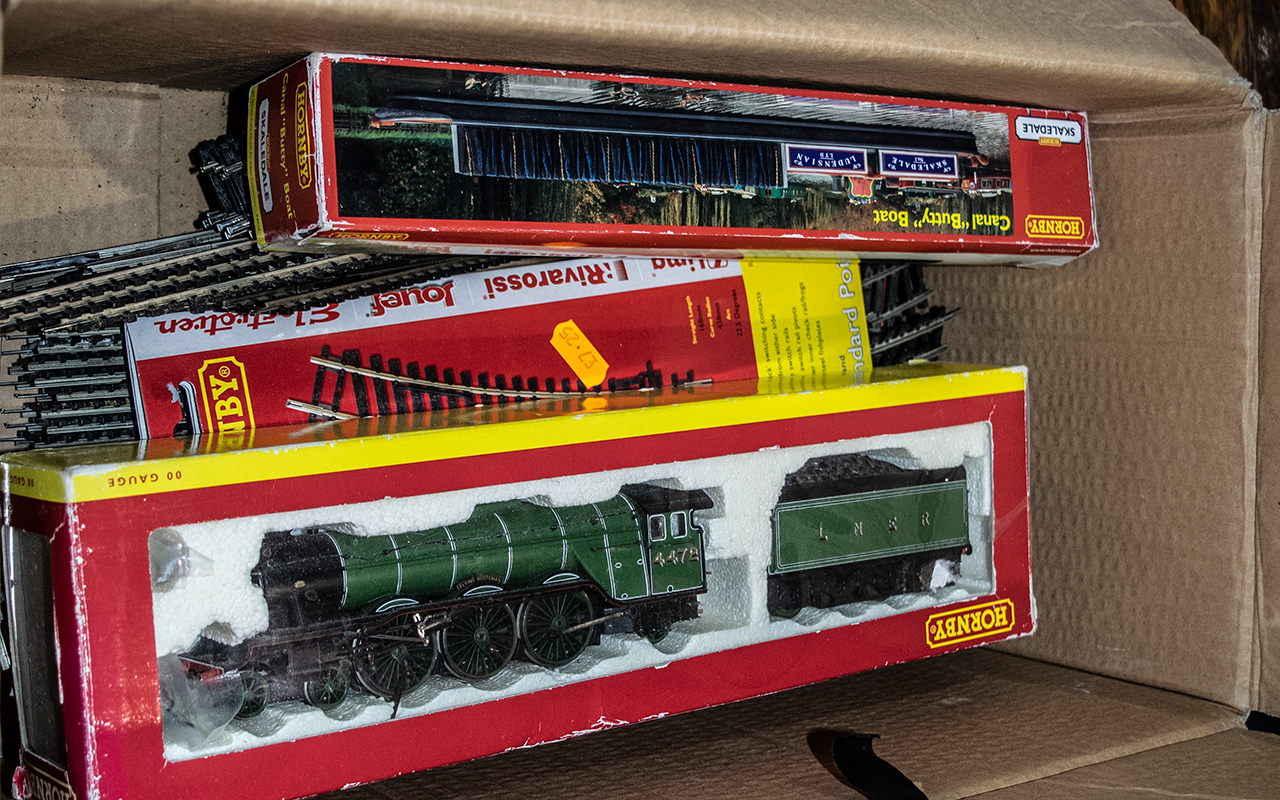 Collection of Hornby & Scenix Model Sets to include, 'Flying Scotsman' (4472)model train, - Image 2 of 2