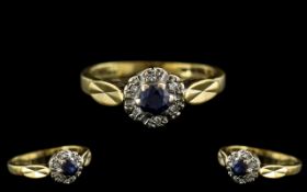 18ct Gold - Attractive and Petite Sapphi