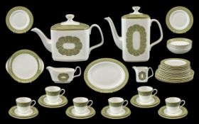 Royal Doulton 'Sonnet' Dinner/Tea Servic