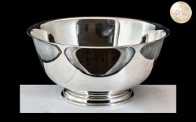 Paul Revere Reproduction Large and Impressive Footed Silver Plated Bowl, Maker ' Oneida ' USA.