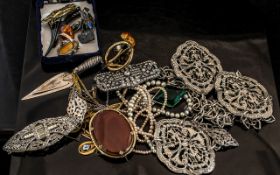 Nice Collection of Costume Jewellery.