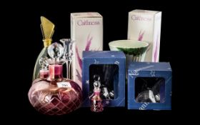 Quantity of Quality Glass, comprising three matching lidded perfume bottles,