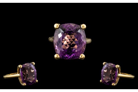 18ct Yellow Gold - Superb Large Amethyst Set Ring. Marked 18ct to Interior of Shank. The Faceted