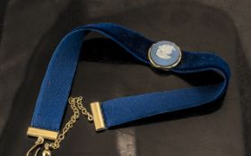 Wedgwood Necklace / Choker by Stratton in gold plate, comes in original packaging .