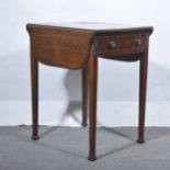 Small Edwardian mahogany Pembroke table,