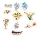 Ten vintage costume jewellery coloured paste brooches, Joan Rivers, Jewel Crest, AM,