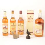 Assorted blended Scotch whisky - Famous Grouse and Bells
