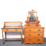 Late Victorian satin walnut dressing table, and a matching washstand,