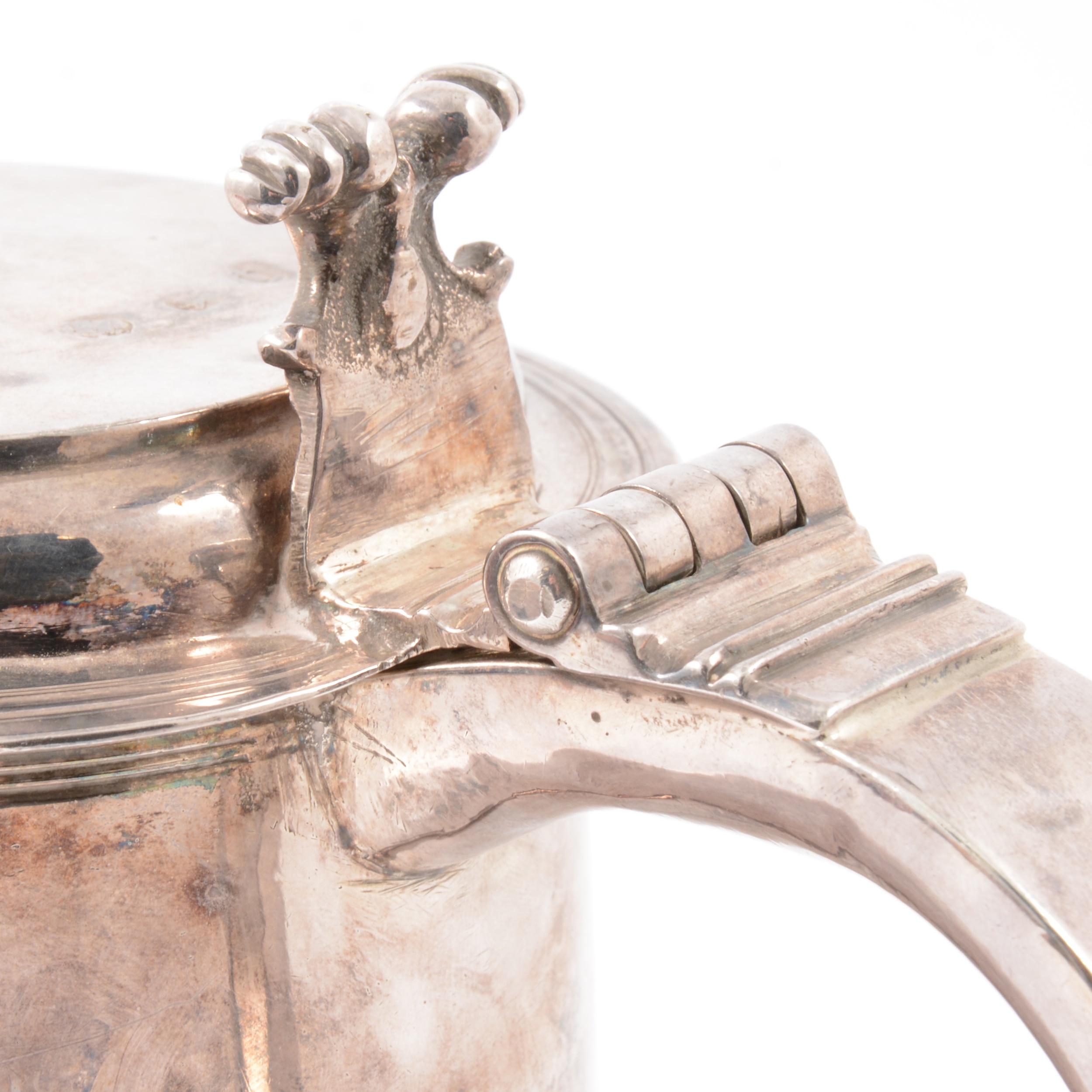 Charles II silver lidded tankard, makers mark I.I, London 1685. - Image 7 of 14