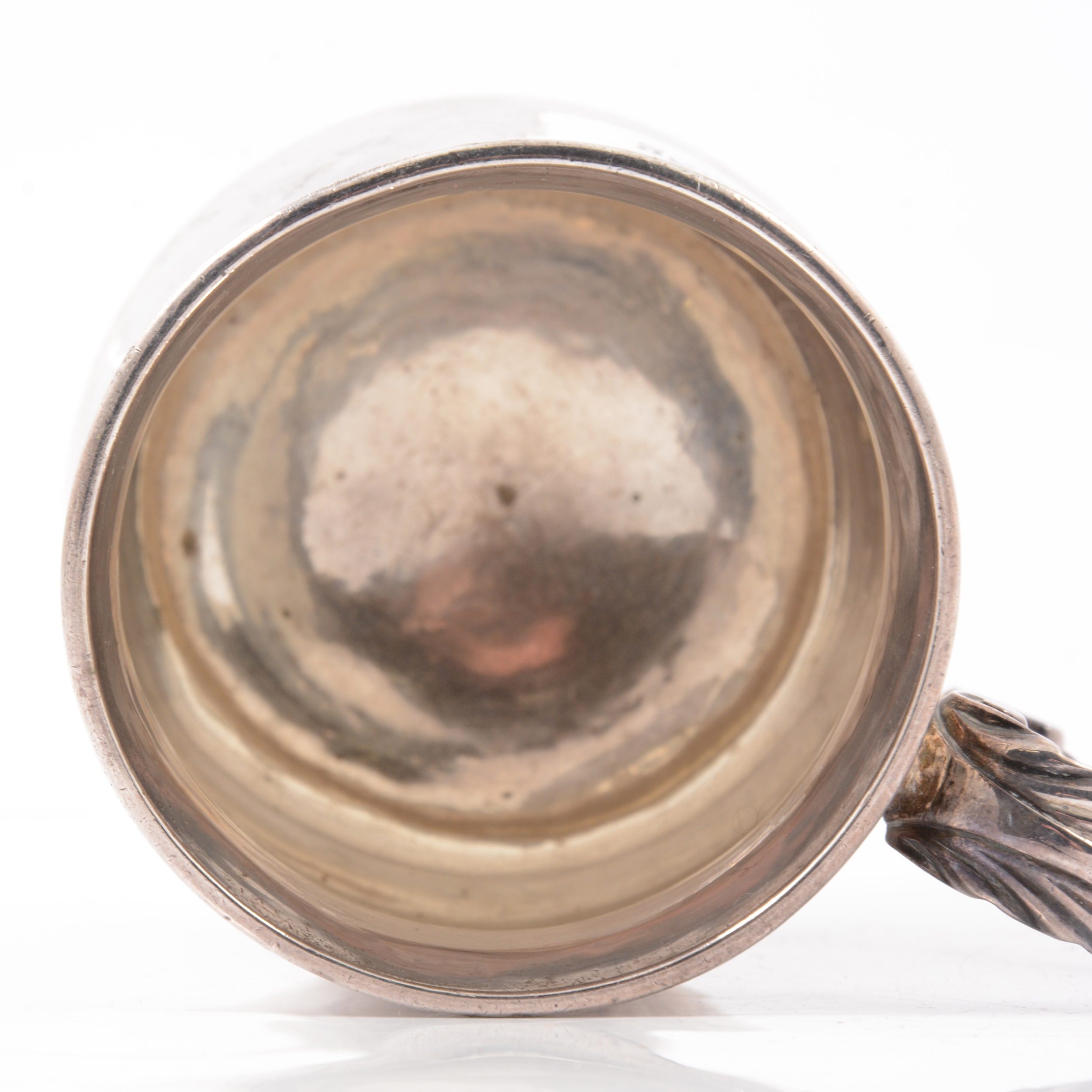 George III silver mug, possibly John Scofield, London 1774 - Image 5 of 5