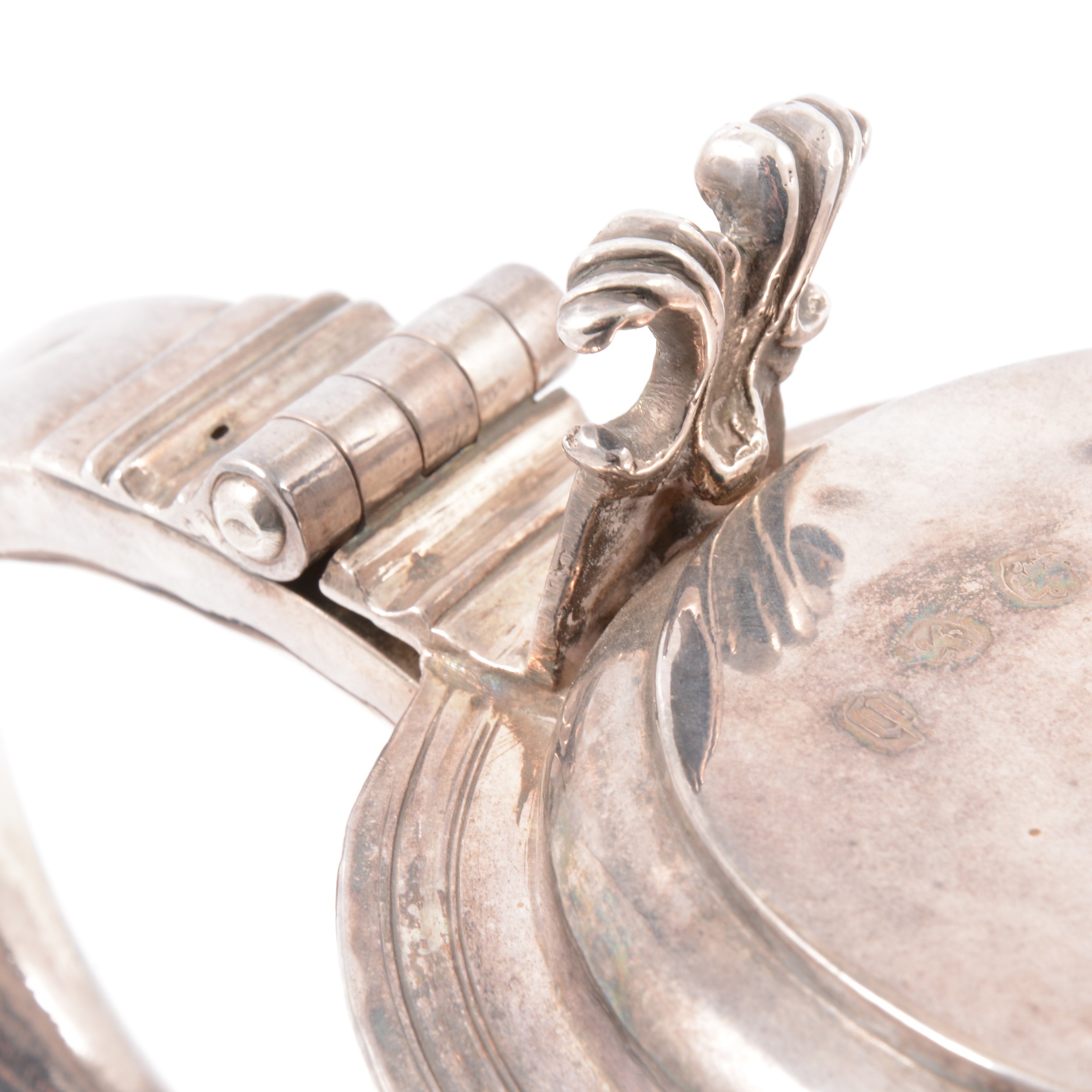 Charles II silver lidded tankard, makers mark I.I, London 1685. - Image 13 of 14