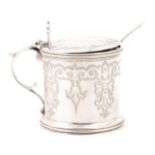 Victorian silver drum mustard pot, H J Lias & Son (Henry John Lias & Henry John Lias), London 1873.