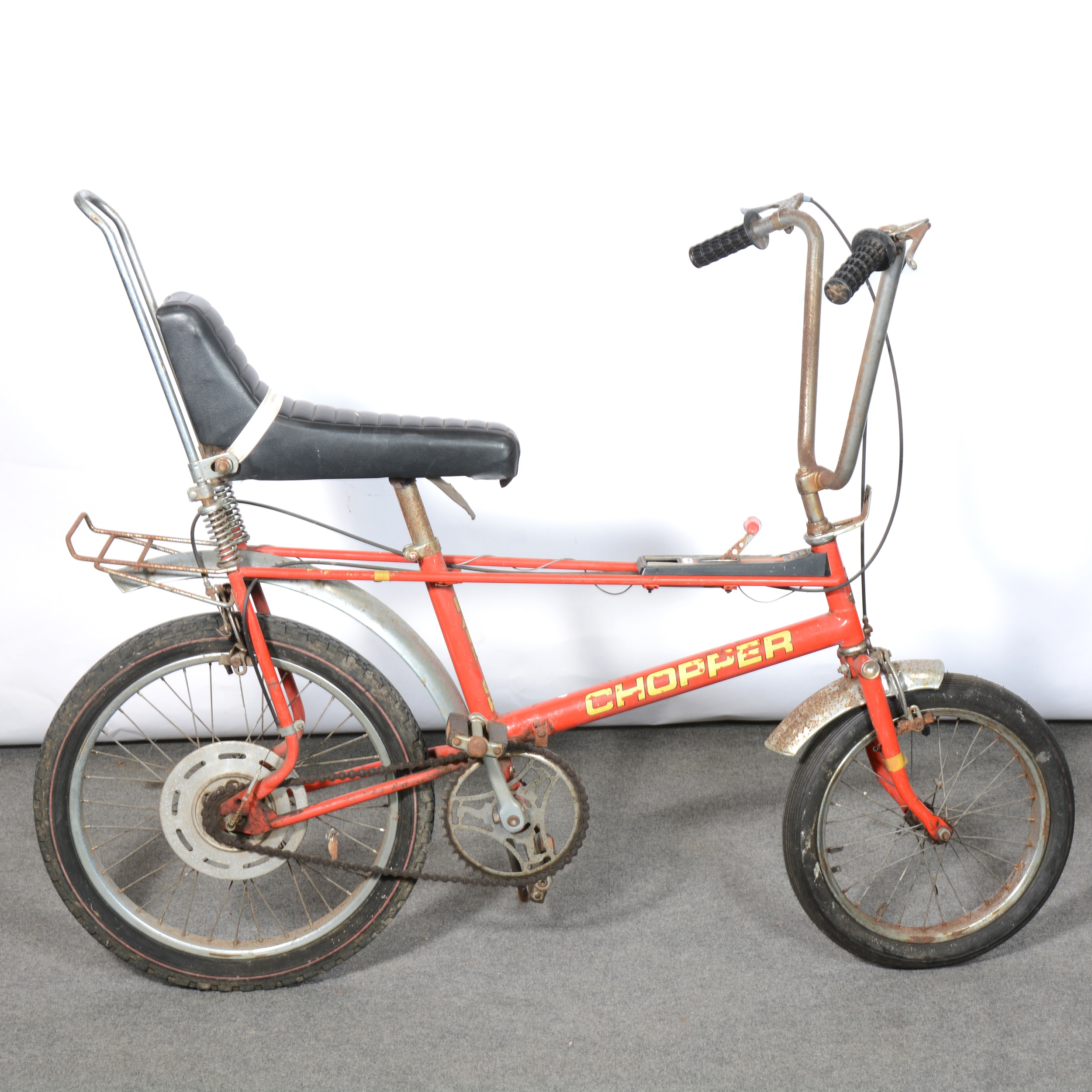 Raleigh Mk II 2 Chopper bike, original ‘Infra Red’ paintwork, t-shape gear stick. - Image 2 of 4