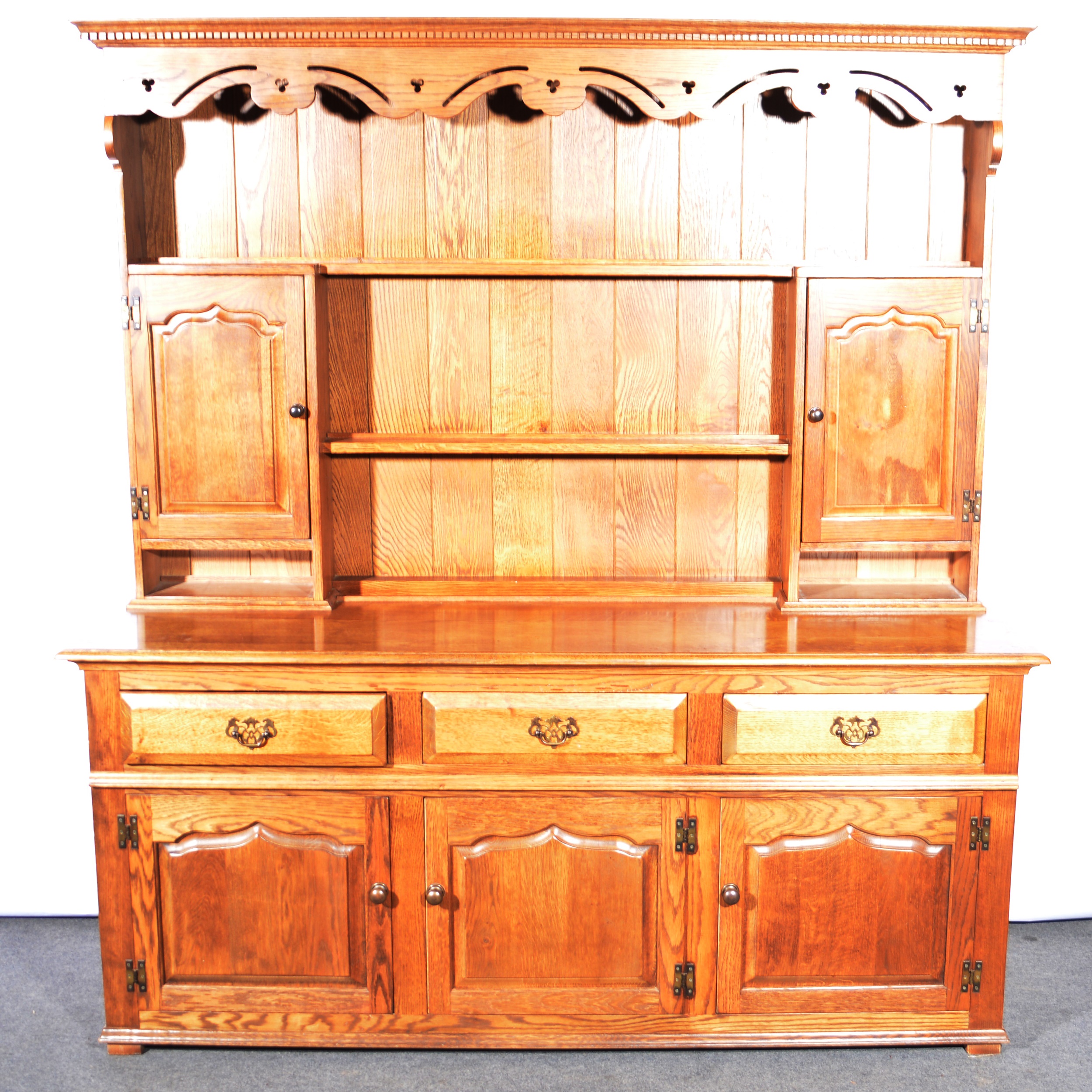 Modern oak Welsh dresser