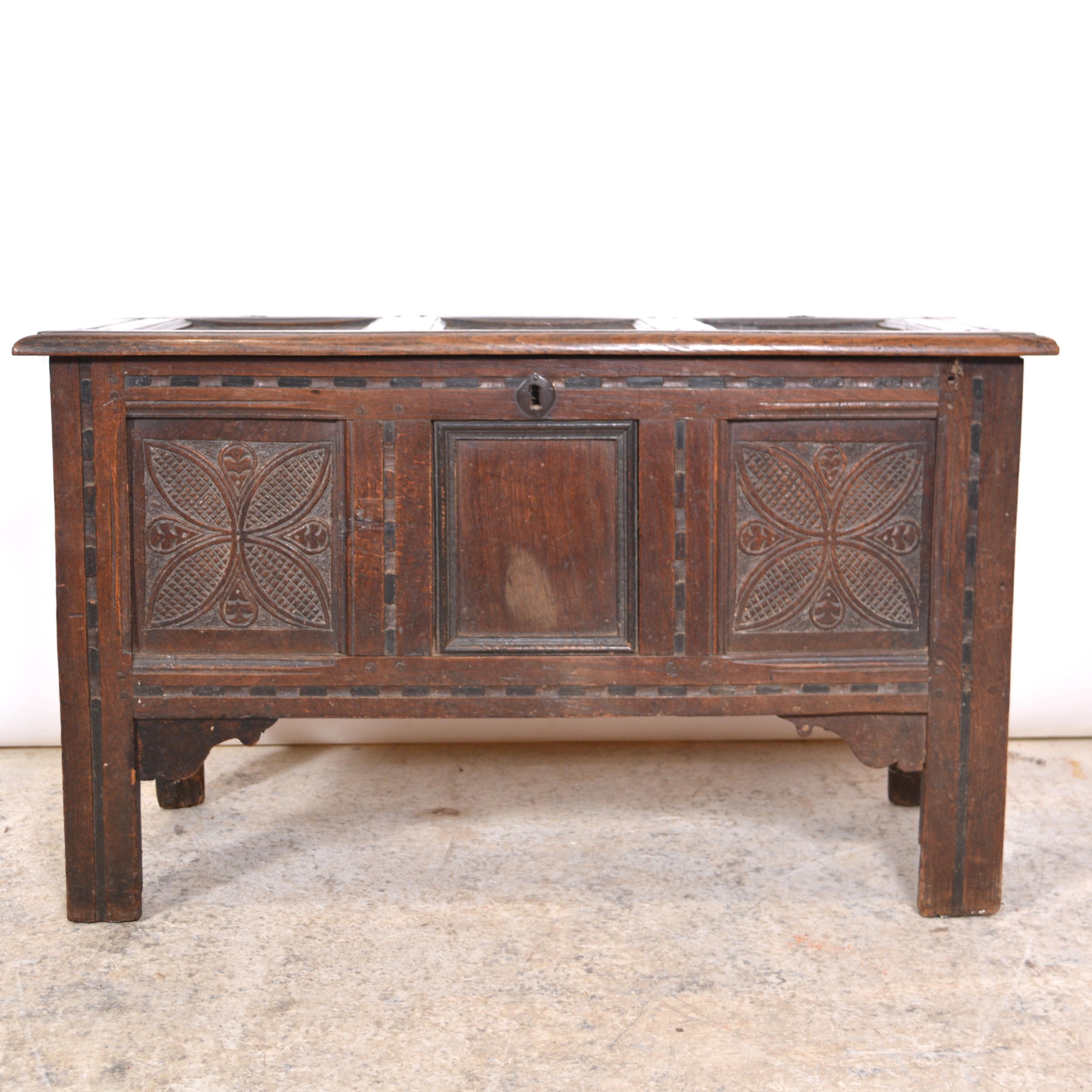 Joined oak coffer, 18th Century