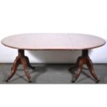 Regency mahogany extending dining table with a single leaf