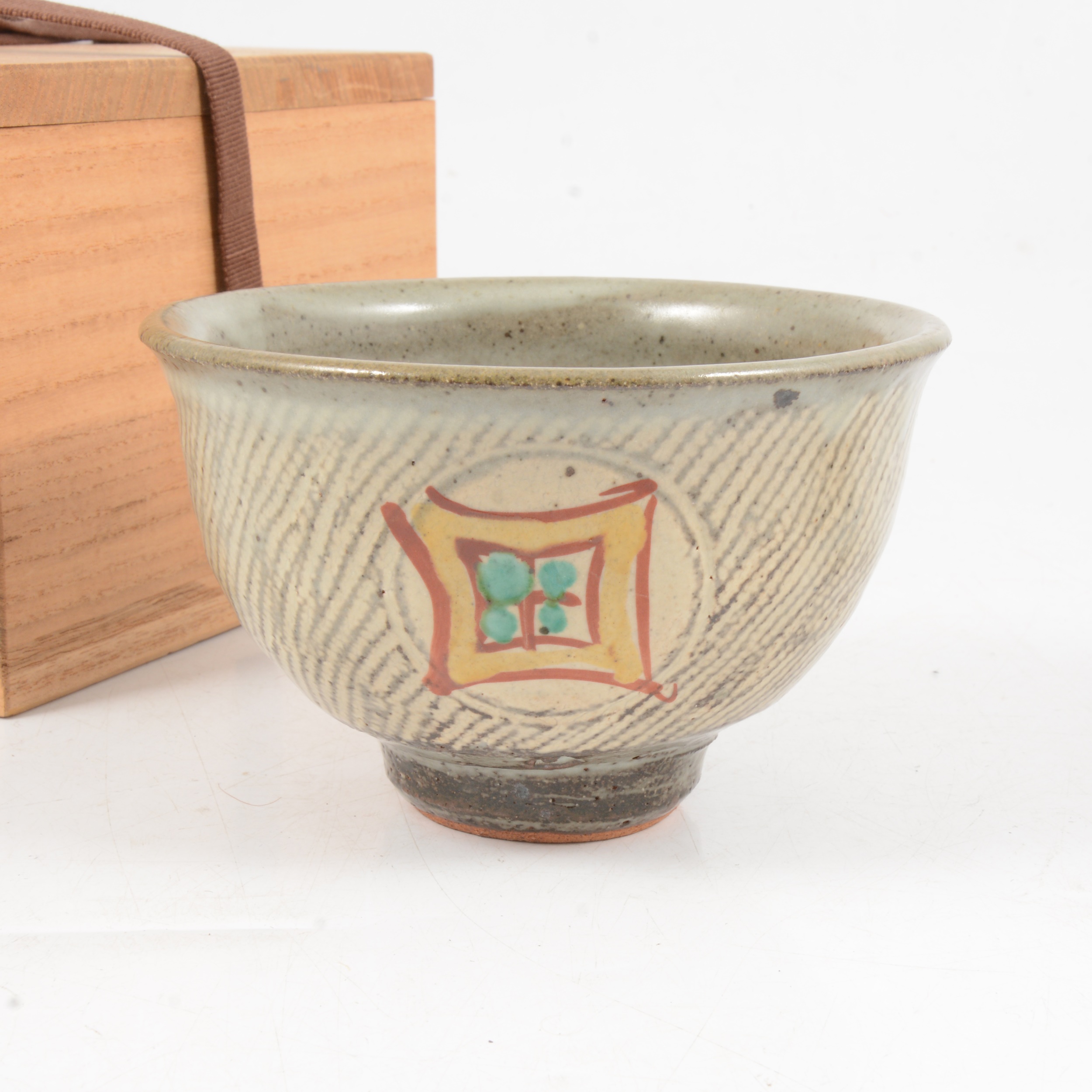 Shimaoka Tatsuzo, a stoneware teabowl; and another Korean teacup - Image 6 of 13