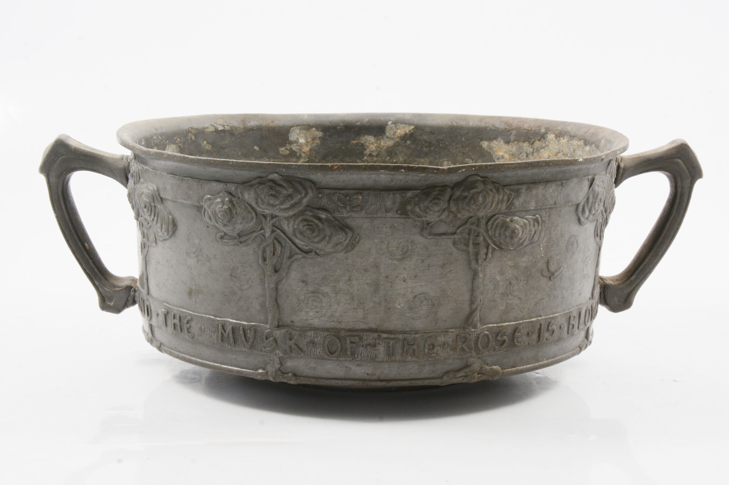 David Veasey for Liberty & Co, an Arts & Crafts Tudric pewter bowl