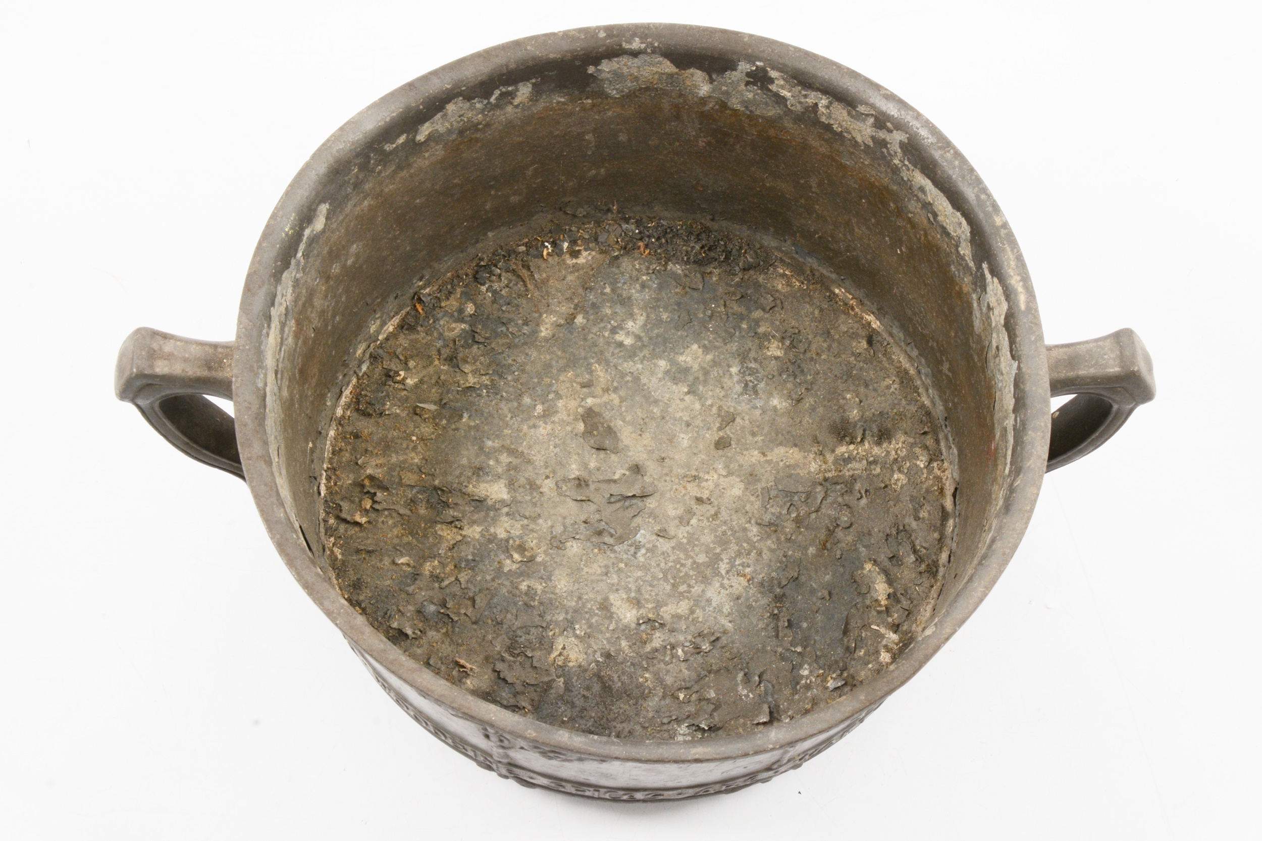 David Veasey for Liberty & Co, an Arts & Crafts Tudric pewter bowl - Image 5 of 6