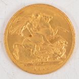 George V gold Sovereign coin, 1913, 8g.