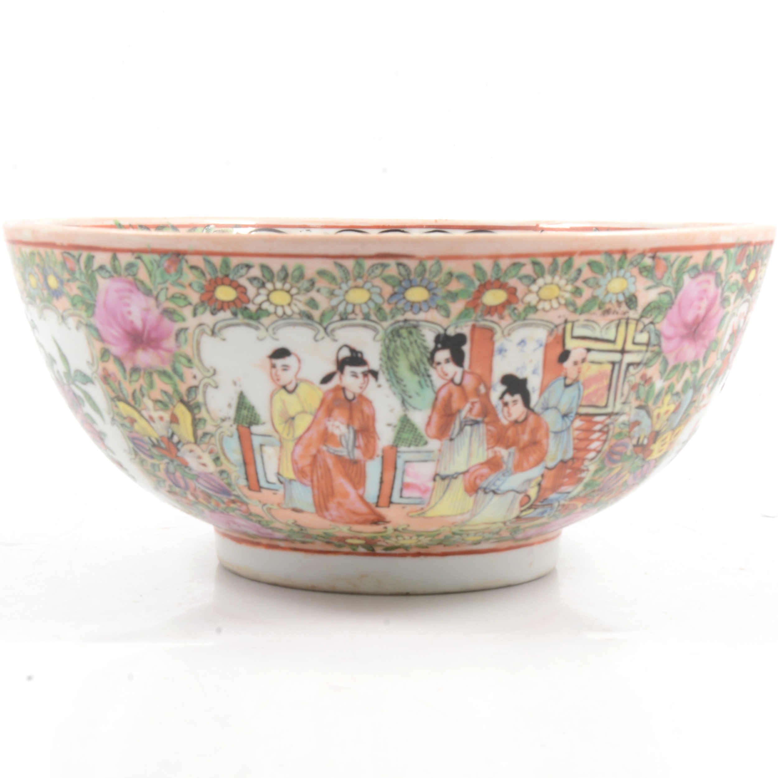 Canton-style polychrome decorated bowl. - Image 2 of 2