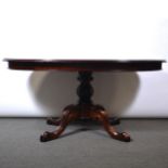 Victorian style hardwood pedestal breakfast table