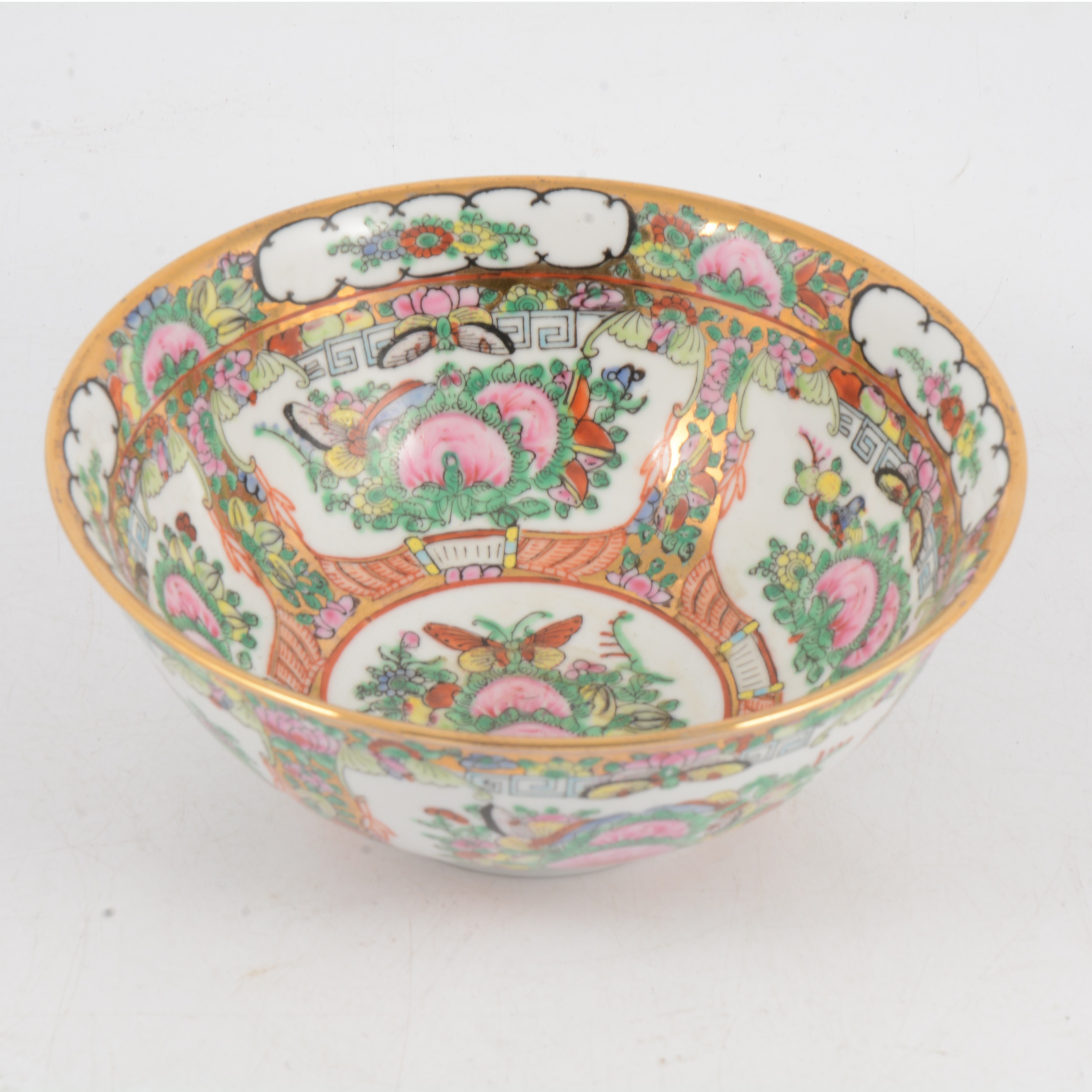 A reproduction Chinese porcelain rosebowl - Image 2 of 5