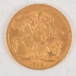 George V gold Sovereign coin, 1912, 8g.